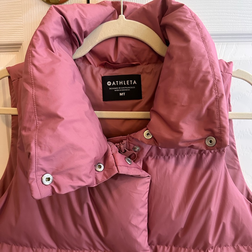 Athleta Downtown Vest
Eros Pink, size Medium Tall